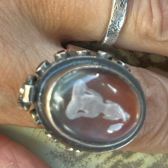 one of a kind treasure box (poison) ring. Sterling garnet jasper carved Buddha - Picture 3 of 14